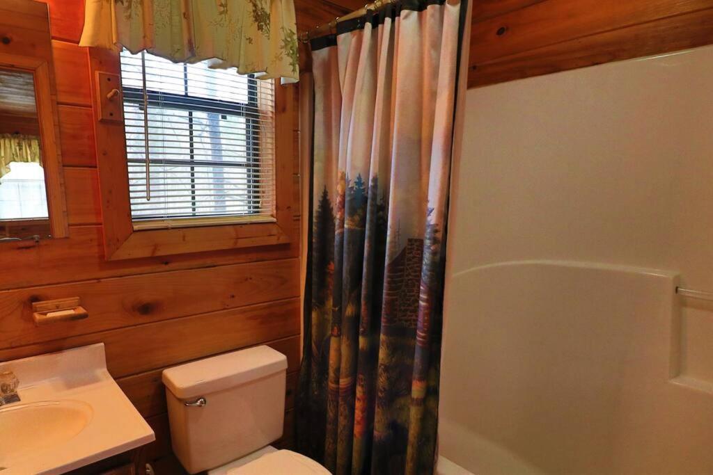 Mountain Cabin 2B Jacuzzi #10 Helen Luaran gambar