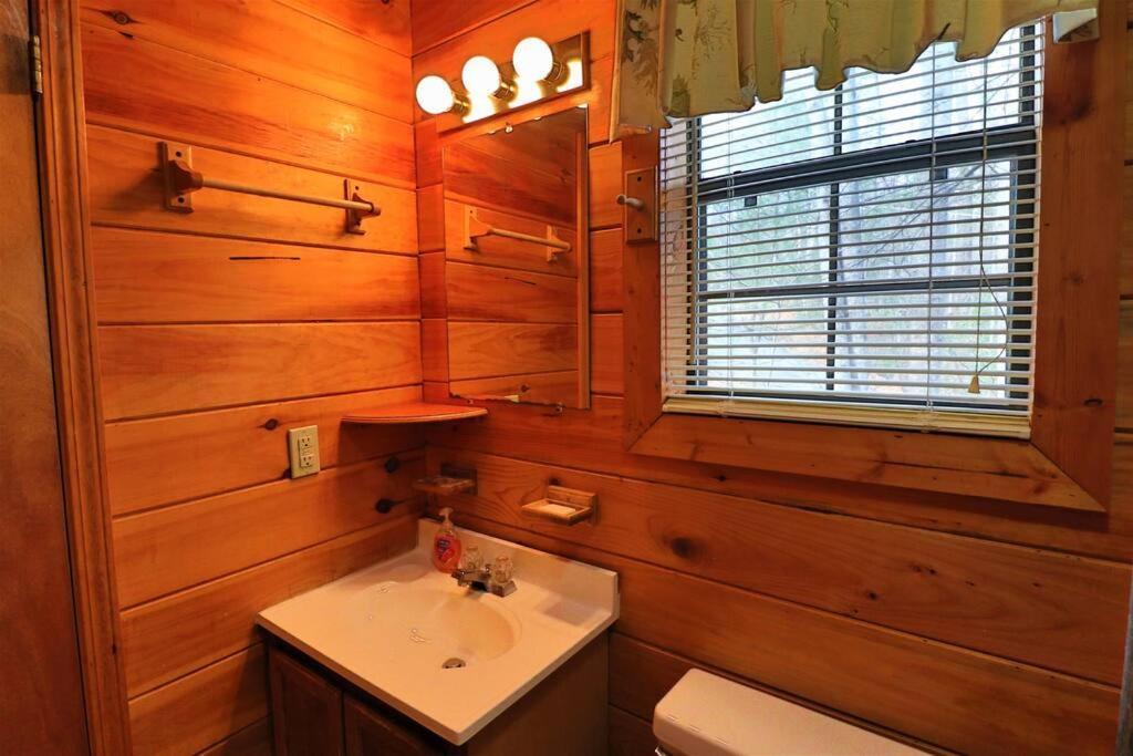 Mountain Cabin 2B Jacuzzi #10 Helen Luaran gambar